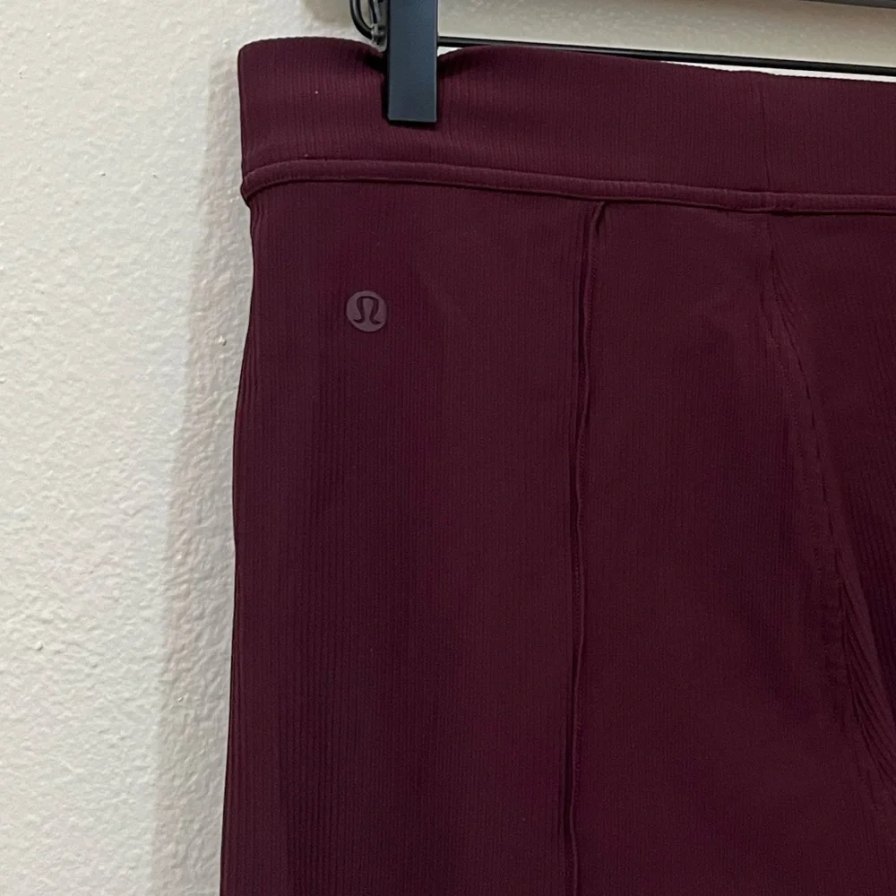 •LULULEMON• Urban Strides Super High-Rise Pant 25